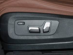 2021��Ŀ� xDrive45e M�\�����b ���{������{(di��o)��(ji��)