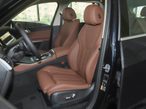 2021��Ŀ� xDrive45e M�\�����b ���{�����