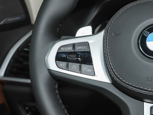 2021��Ŀ� xDrive45e M�\�����b �п؅^