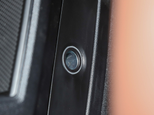 2021��Ŀ� xDrive45e M�\�����b �п؅^