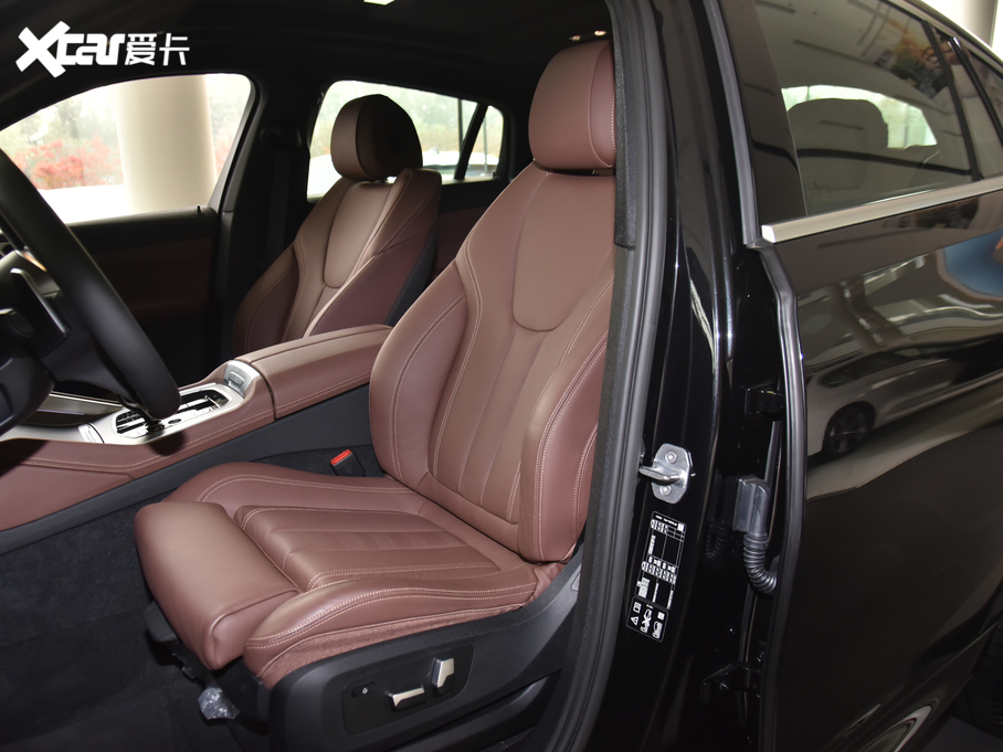 2021RX6 xDrive30i M\b