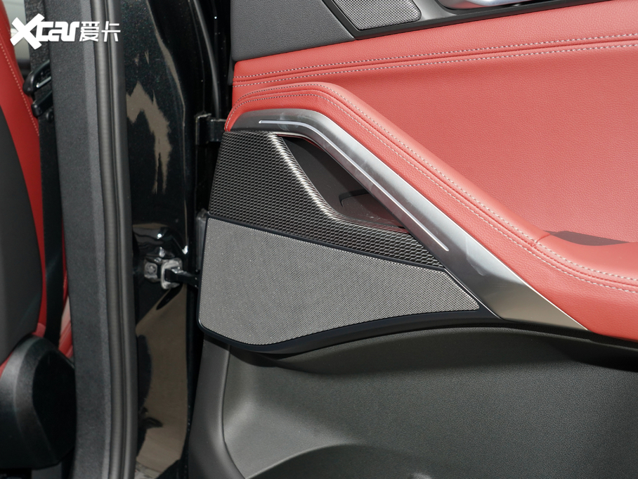 2021RX6 xDrive40i  M\b