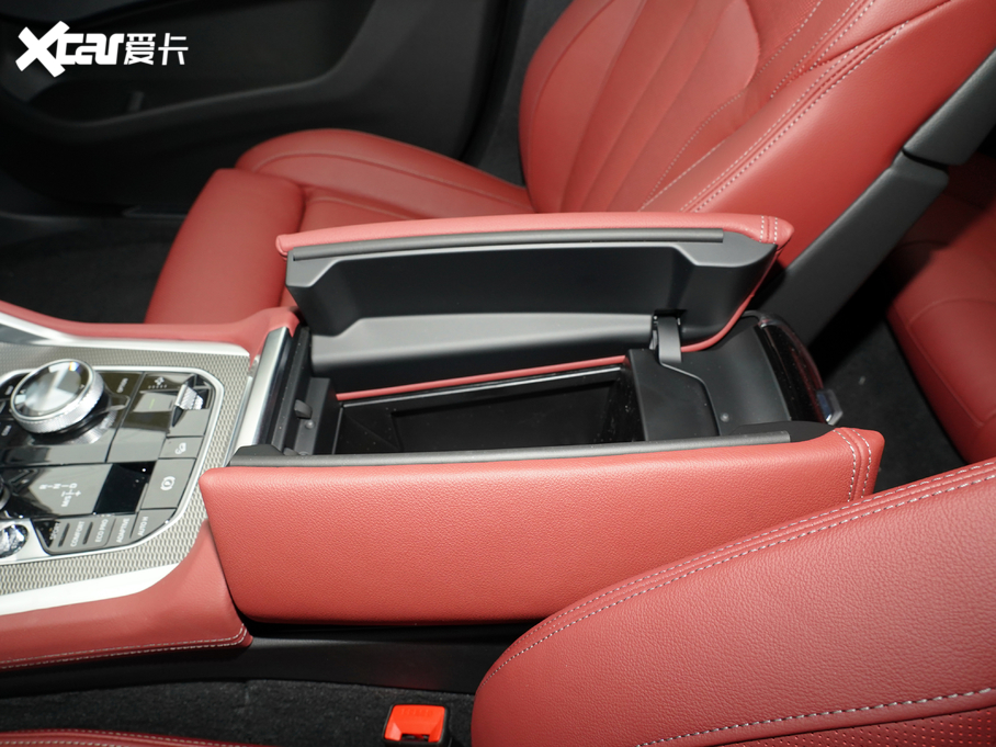 2021RX6 xDrive40i  M\b