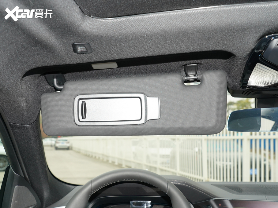 2021RX6 xDrive40i  M\b