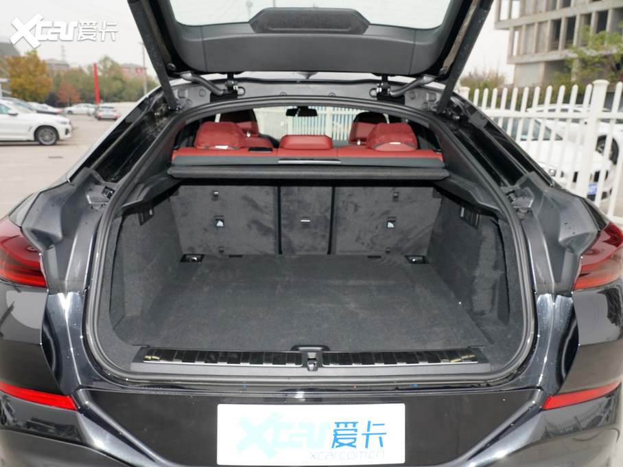 2021RX6 xDrive40i  M\b