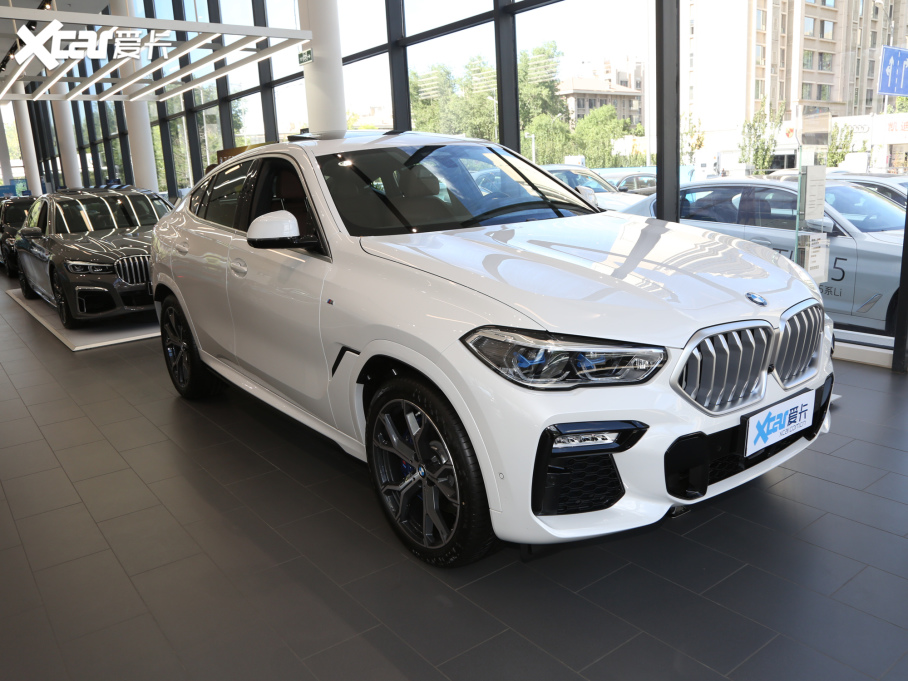 2021RX6 Ŀ xDrive40i  M\b