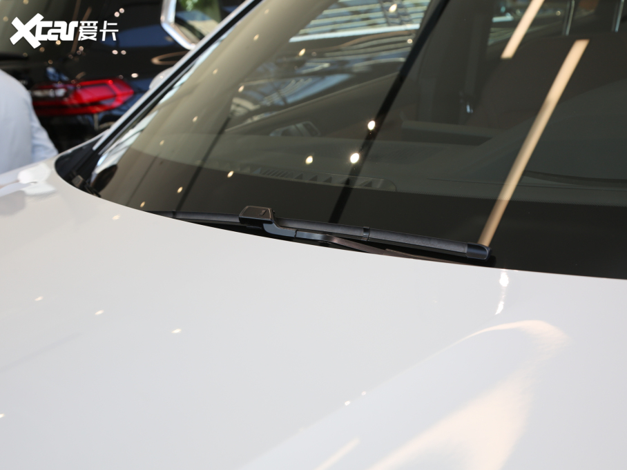 2021RX6 Ŀ xDrive40i  M\b