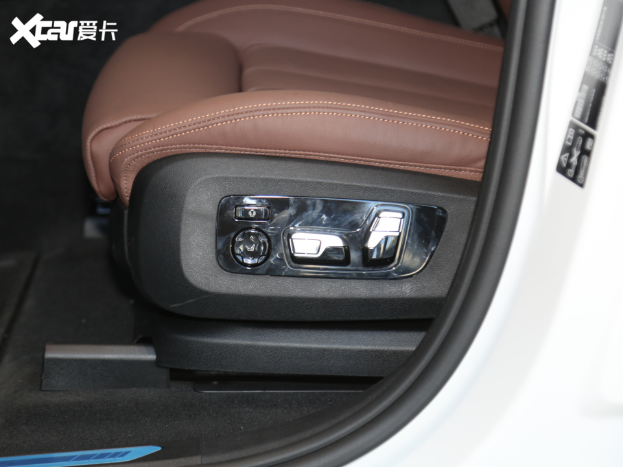 2021RX6 Ŀ xDrive40i  M\(yn)(dng)b