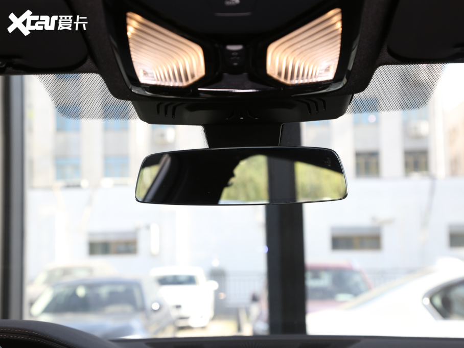 2021RX6 Ŀ xDrive40i  M\b