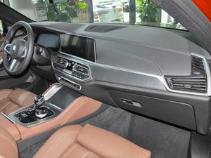 2021xDrive40i M\b п؅^