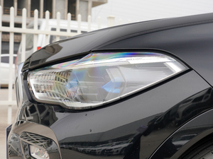 2021xDrive40i  M\b ^