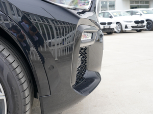 2021xDrive40i  M\b ^