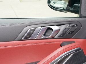 2021xDrive40i  M\b g