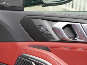 2021xDrive40i  M\(yn)b g