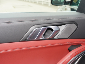 2021xDrive40i  M\(yn)b g