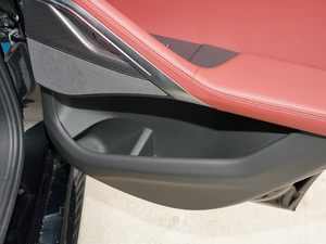 2021xDrive40i  M\(yn)b g