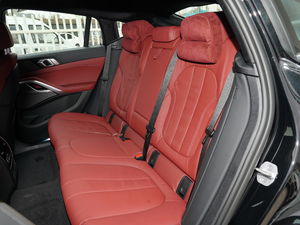 2021xDrive40i  M\(yn)b g