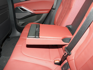 2021xDrive40i  M\(yn)b 