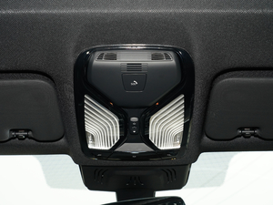 2021xDrive40i  M\(yn)b g