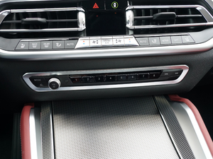 2021xDrive40i  M\b п؅^