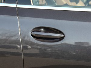 2021xDrive40i  M\b ^