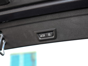 2021xDrive40i  M\(yn)(dng)b g