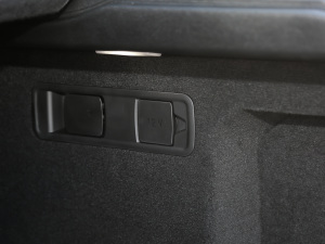 2021xDrive40i  M\(yn)(dng)b g