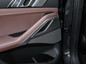 2021xDrive40i  M\(yn)(dng)b g