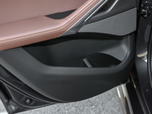 2021xDrive40i  M\(yn)(dng)b g