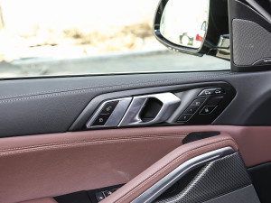 2021xDrive40i  M\b g