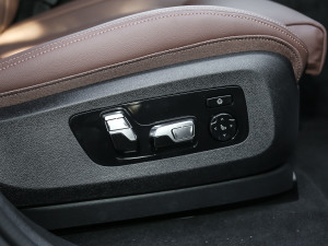 2021xDrive40i  M\b g