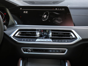 2021xDrive40i  M\b {L