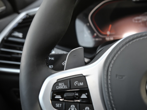 2021xDrive40i  M\b п؅^