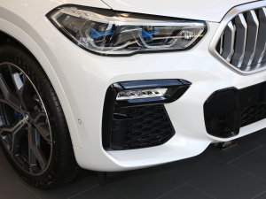 2021Ŀ xDrive40i  M\b ^