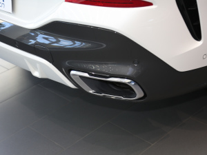 2021Ŀ xDrive40i  M\b ^