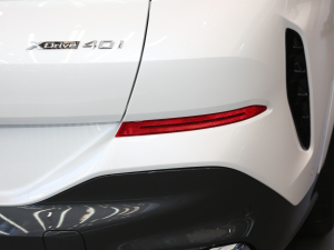 2021Ŀ xDrive40i  M\b ^