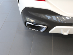 2021Ŀ xDrive40i  M\b ^