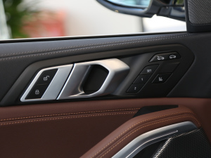 2021Ŀ xDrive40i  M\b g