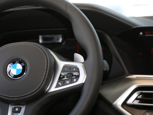 2021Ŀ xDrive40i  M\b п؅^