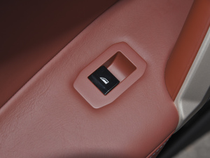 2022xDrive50 ܇ƅ^(q)