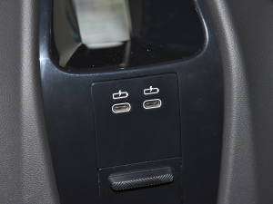 2022xDrive50 п؅^(q)