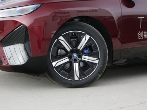 2022款xDrive40 轮圈