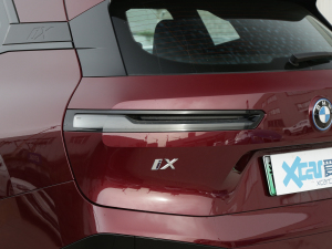 2022款xDrive40 尾灯