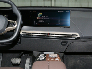 2022xDrive40 п_(ti)