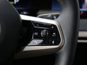 2022xDrive40 п؅^(q)