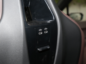 2022xDrive40 п؅^(q)