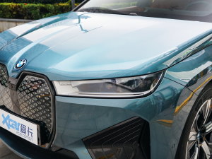 2022款M60 大灯