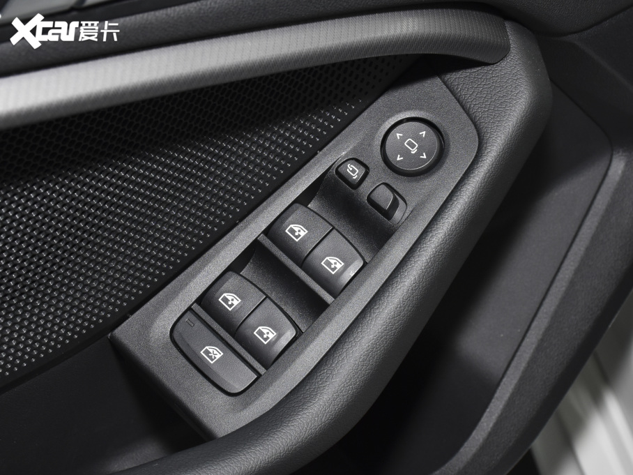 2021R2ϵMڣ 225i TI܇ M\b