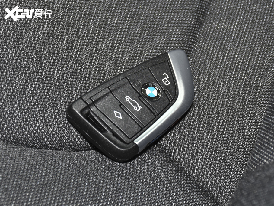 2021R2ϵMڣ 225i TI܇ M\b