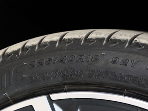 2021225i TI܇ M\ҹb Pro ݆̥ߴ